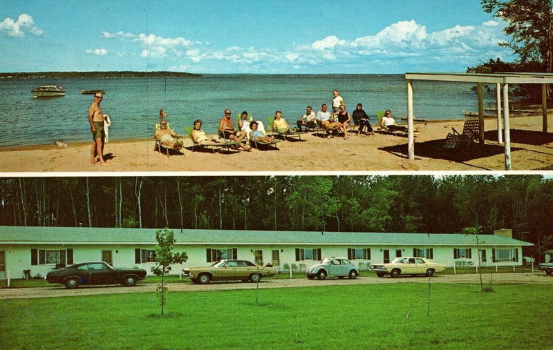 Tuesley Burt Lake Resort (Tuesleys Motel) - Postcard